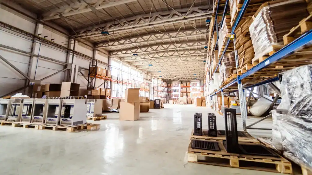 Amazon launched a $1 billion fund to invest in warehouse tech. One founder explains why he's not afraid to take money from the '800-pound gorilla'. 2 warehouse featured